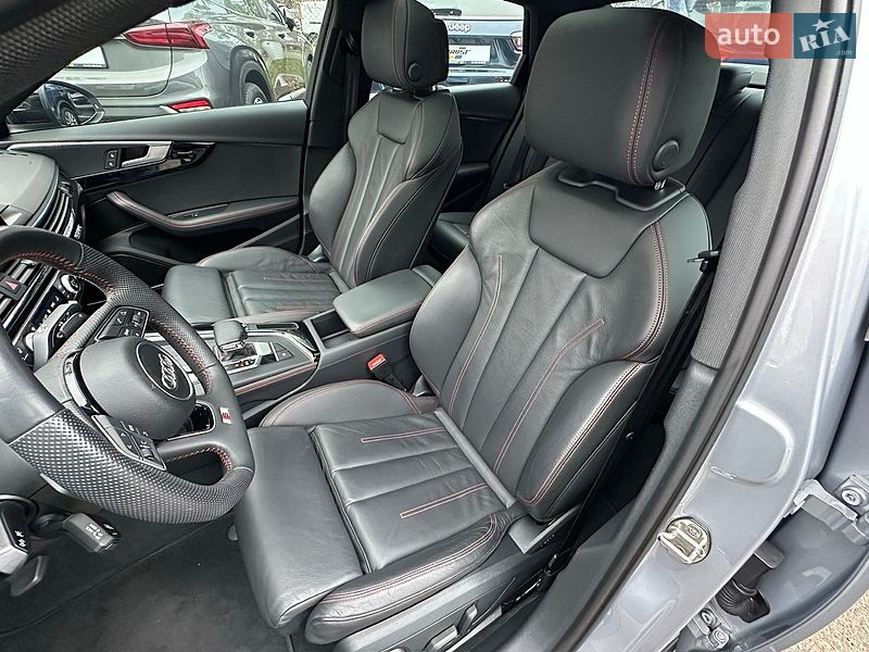 Седан Audi A4 2019 в Одессе