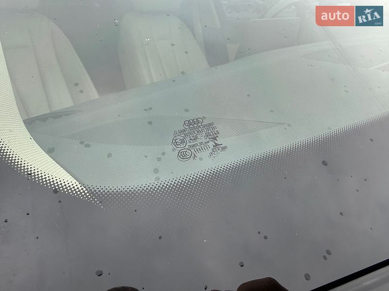 Седан Audi A4 2017 в Киеве