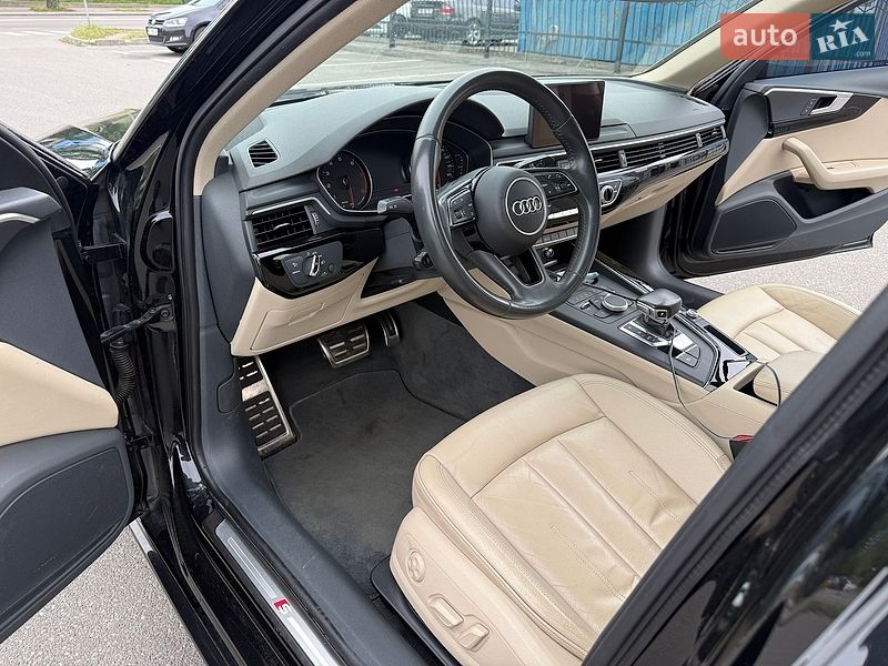 Седан Audi A4 2017 в Киеве