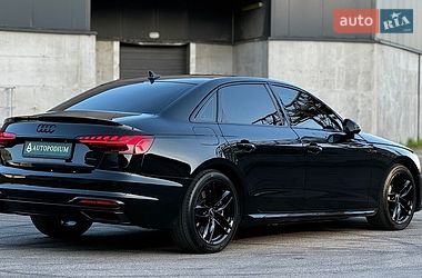 Седан Audi A4 2022 в Киеве