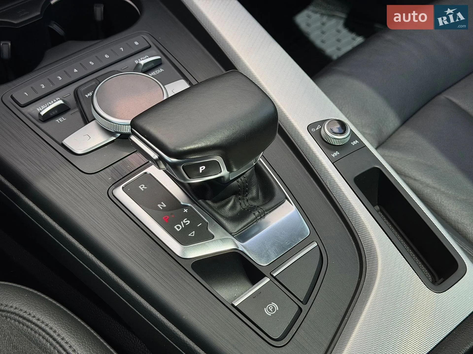 2016 Audi A4 - мініатюра 19