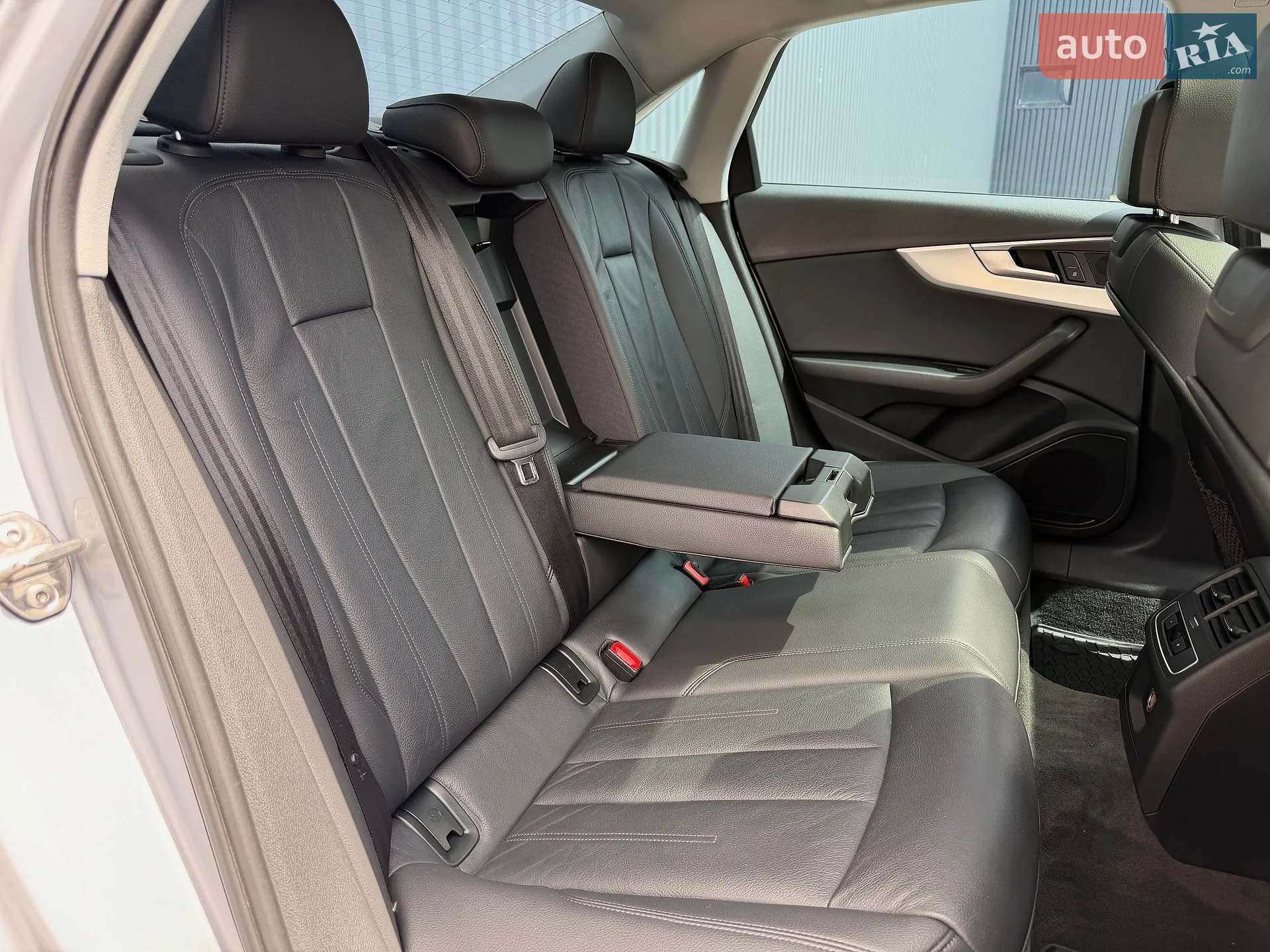2016 Audi A4 - мініатюра 10