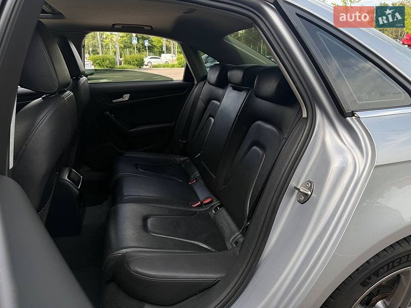 Седан Audi A4 2014 в Киеве