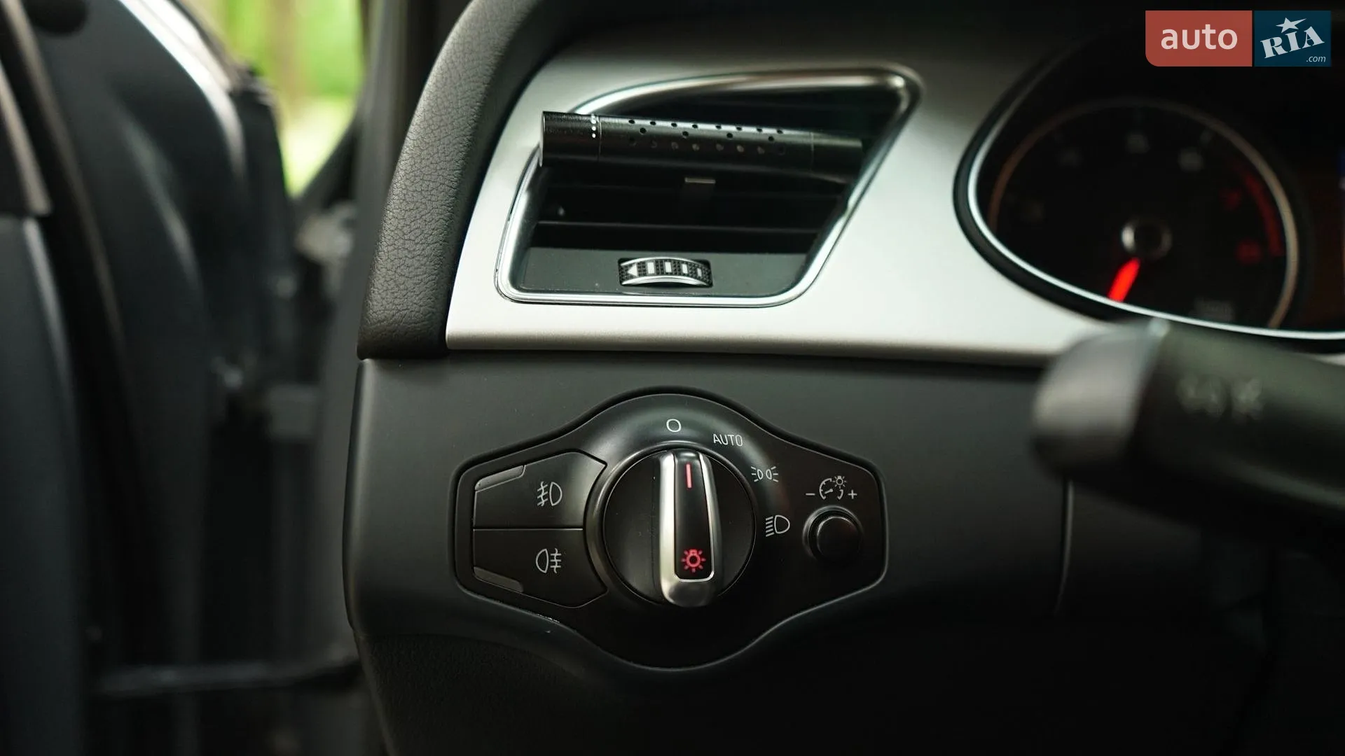 2015 Audi A4 - мініатюра 18