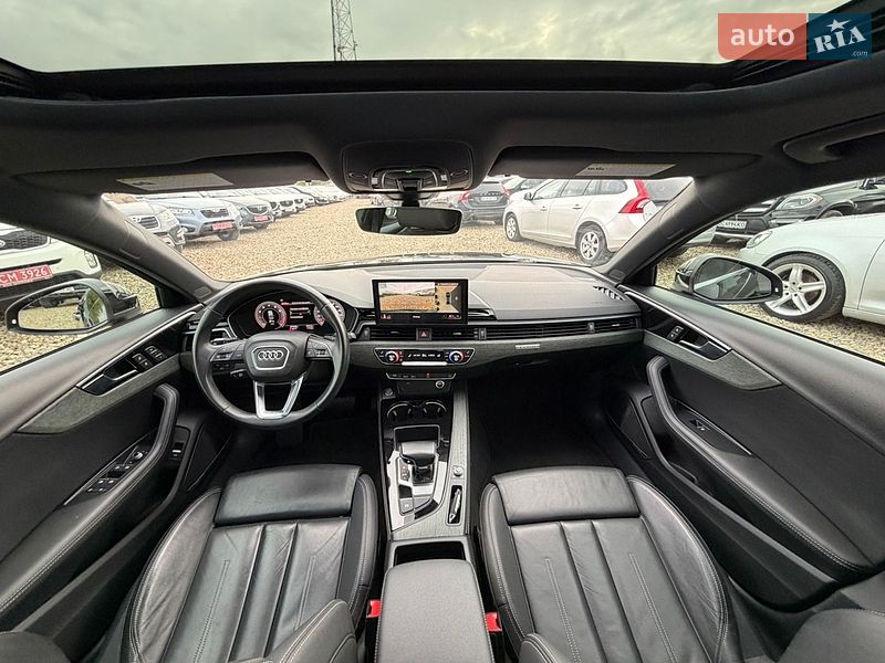 Седан Audi A4 2022 в Стрые
