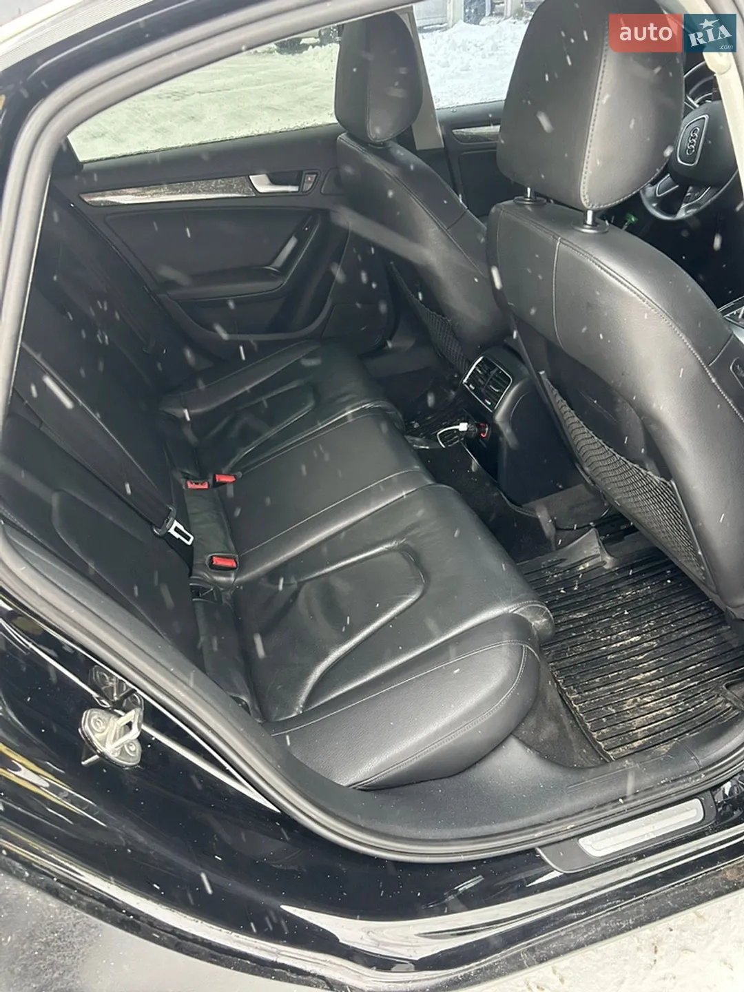 2011 Audi A4 - мініатюра 3