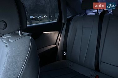 Седан Audi A4 2018 в Киеве