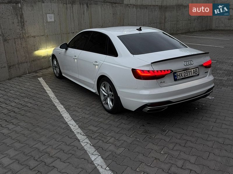 Седан Audi A4 2023 в Хмельницком
