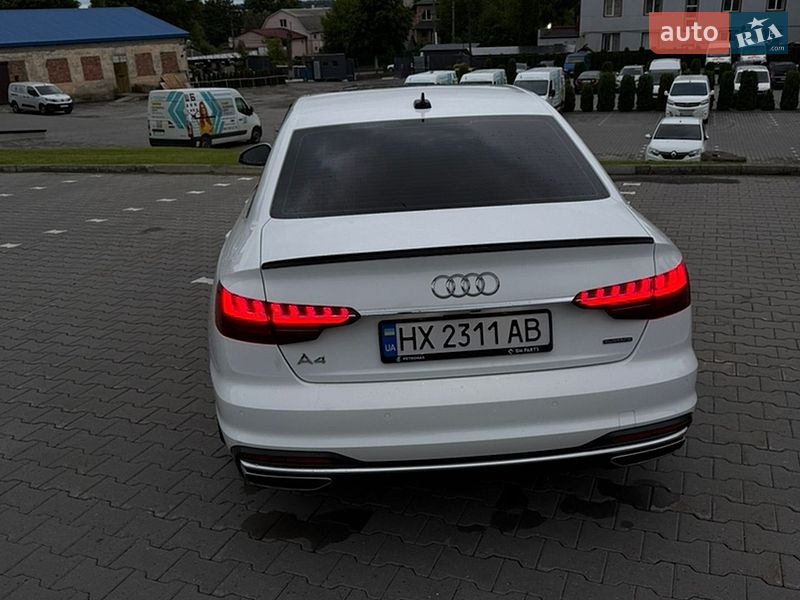 Седан Audi A4 2023 в Хмельницком
