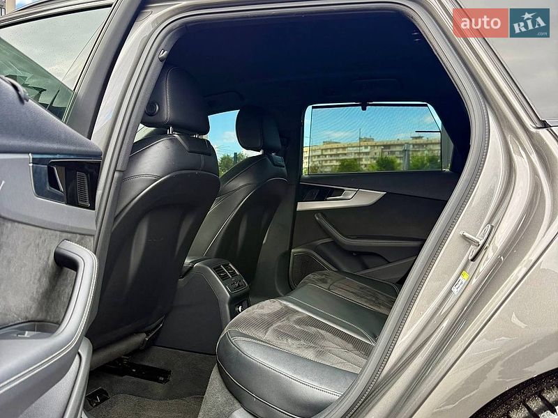 Универсал Audi A4 2019 в Киеве