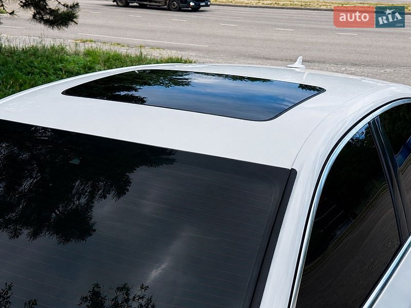 Седан Audi A4 2016 в Дніпрі