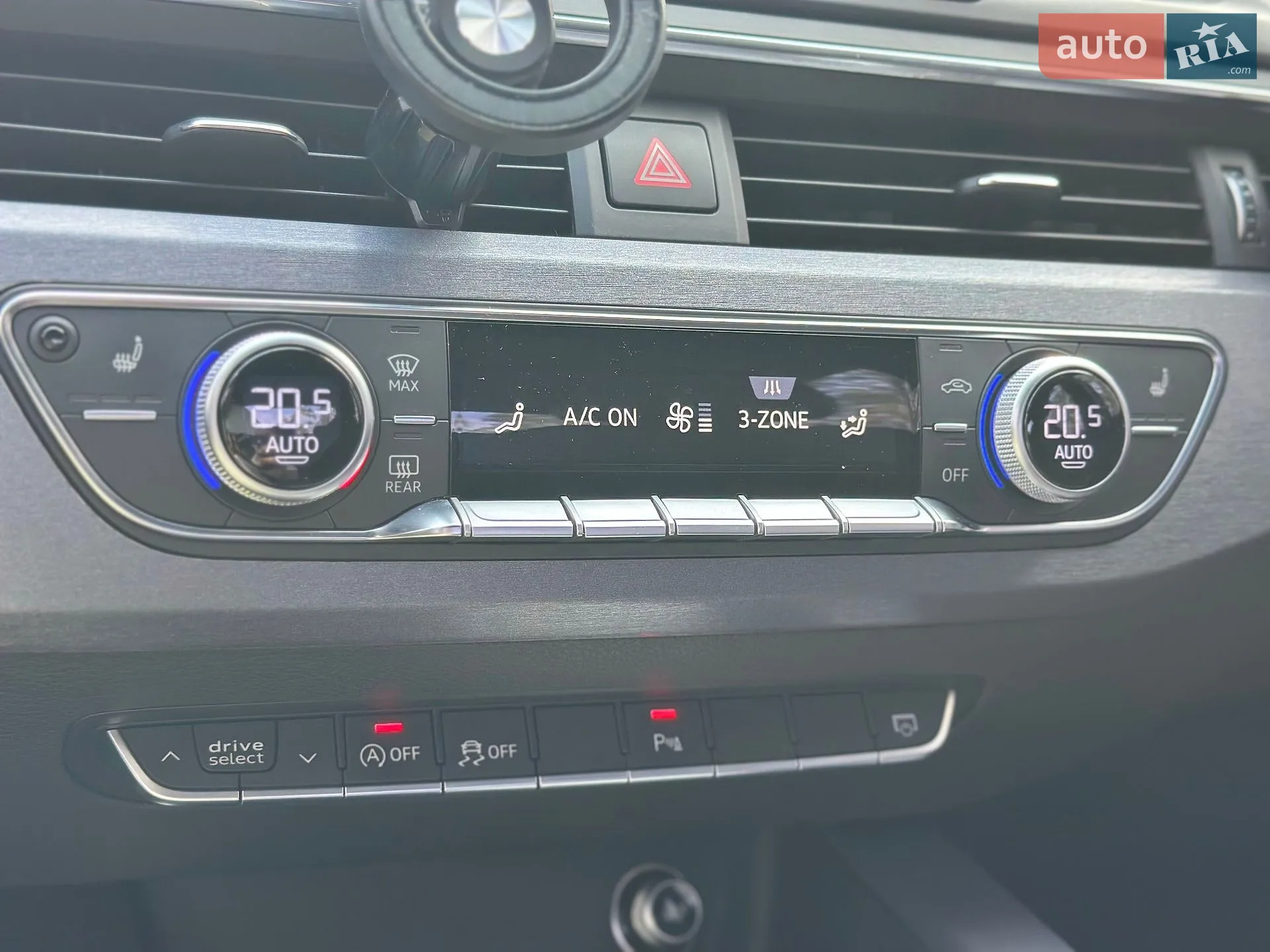2016 Audi A4 - мініатюра 21