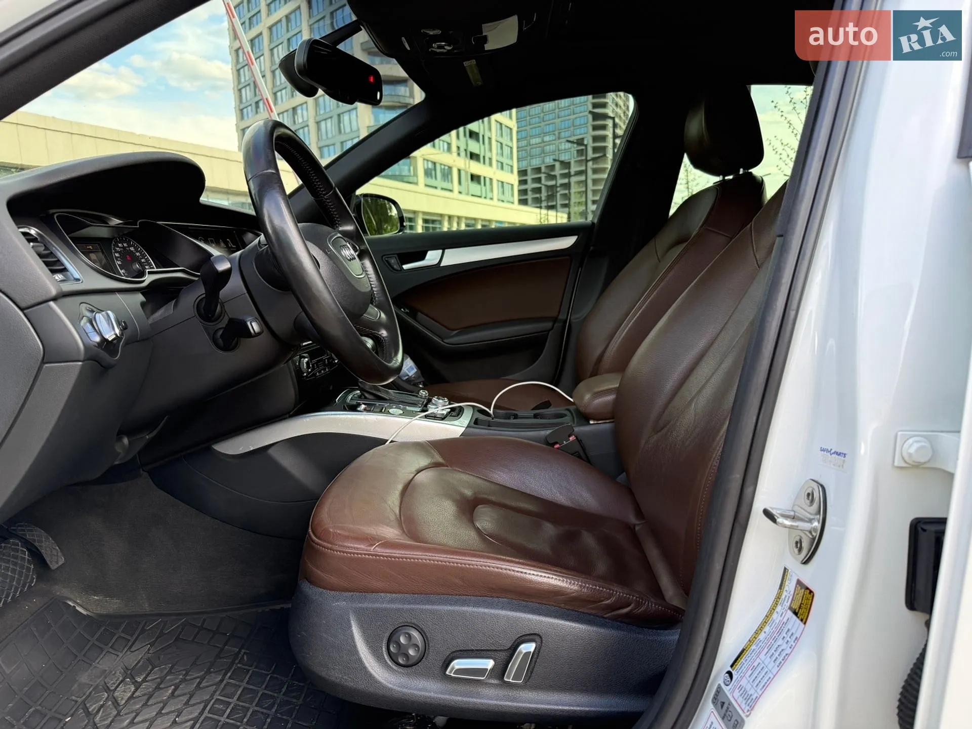 2013 Audi A4 - мініатюра 26