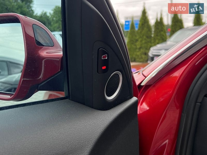 Седан Audi A4 2014 в Нововолынске