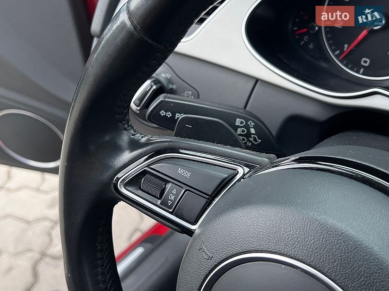 Седан Audi A4 2014 в Нововолынске