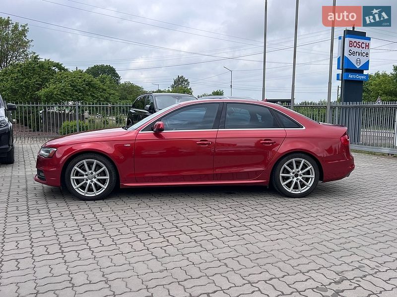 Седан Audi A4 2014 в Нововолынске