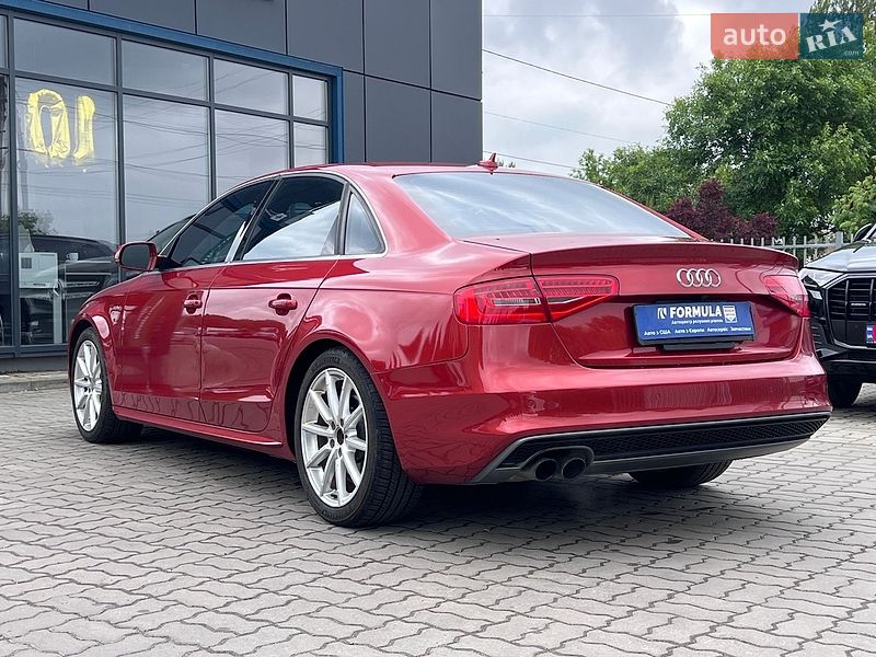 Седан Audi A4 2014 в Нововолынске