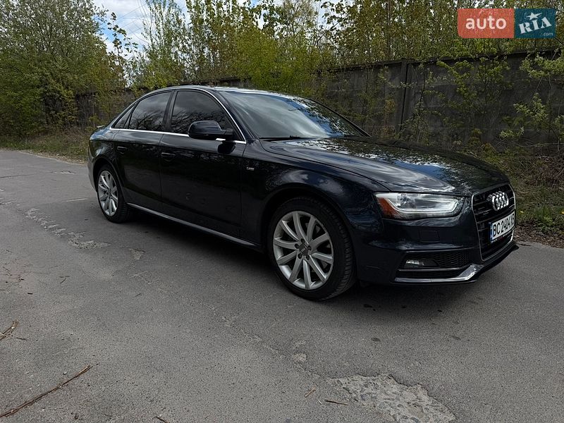 Седан Audi A4 2014 в Львові