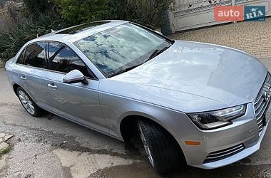 Седан Audi A4 2015 в Одесі