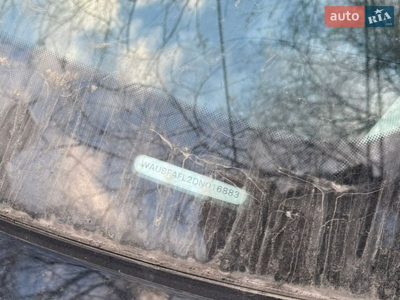 Седан Audi A4 2012 в Одесі