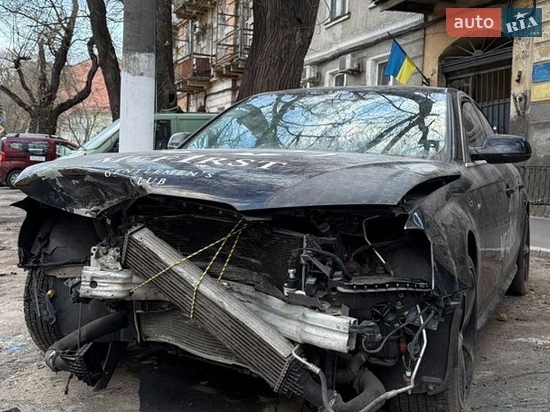 Седан Audi A4 2012 в Одесі