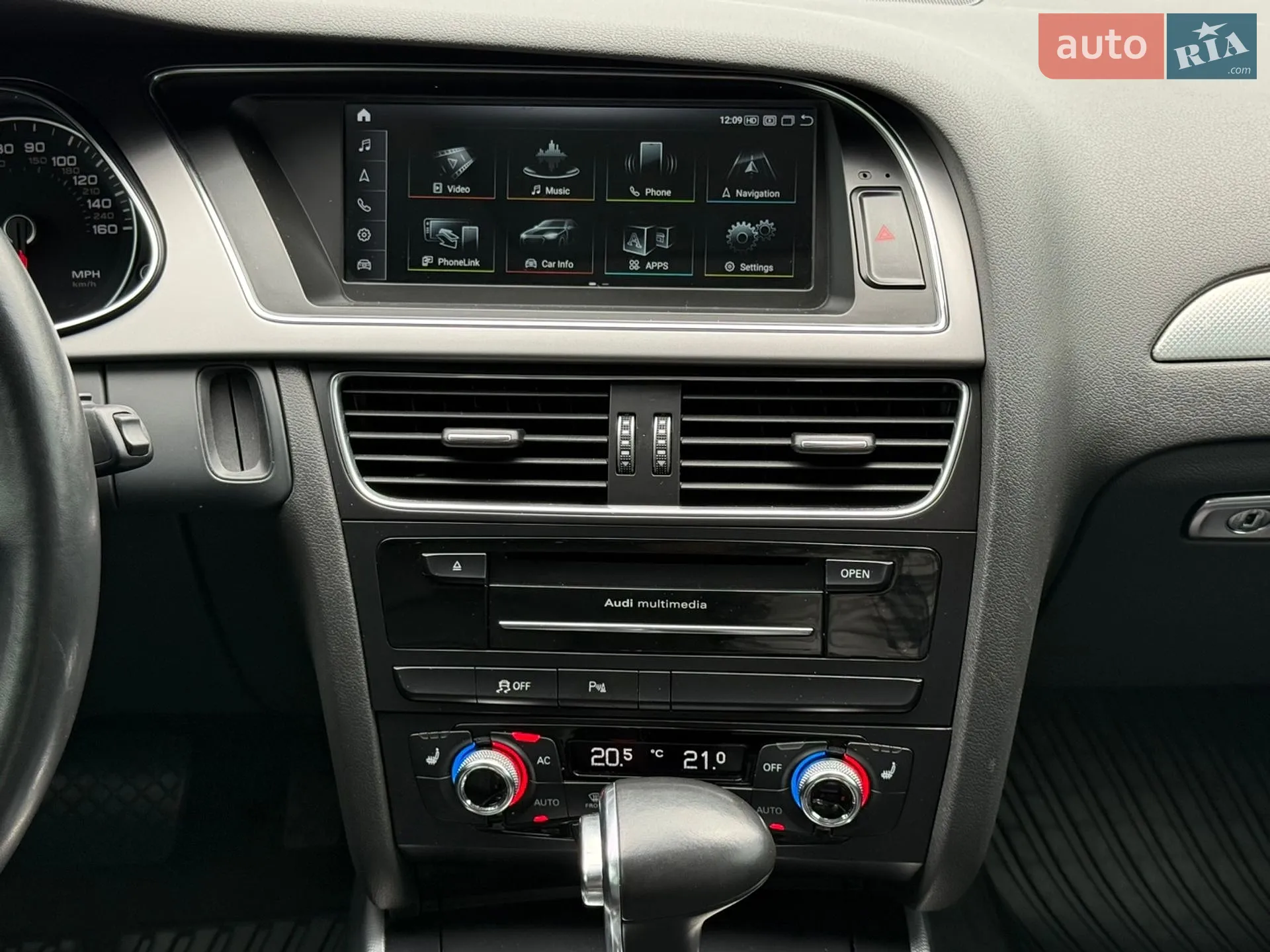 2013 Audi A4 - мініатюра 26