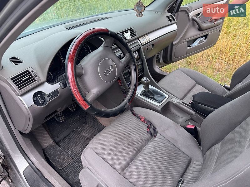 Універсал Audi A4 2002 в Лукові