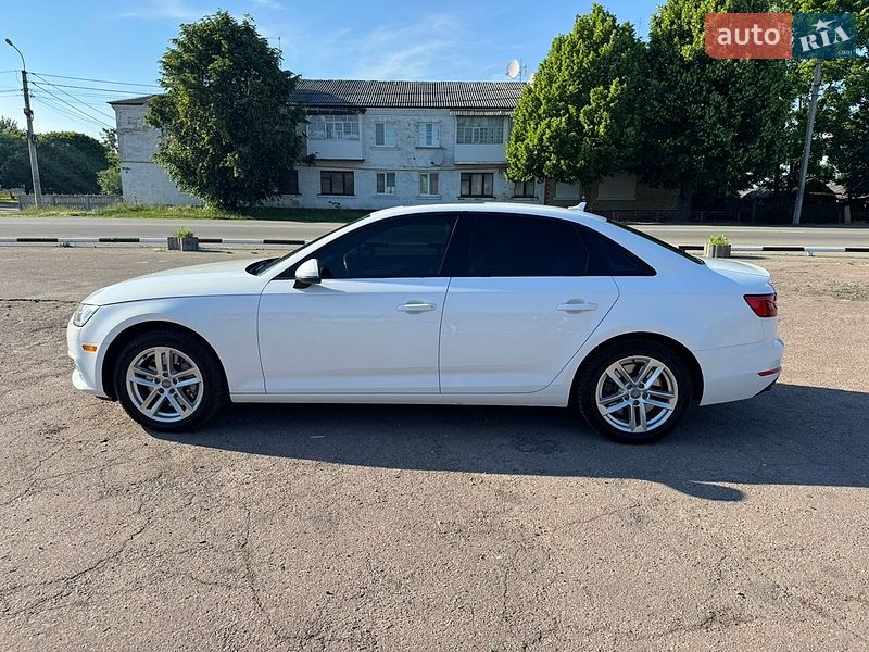 Седан Audi A4 2017 в Киеве