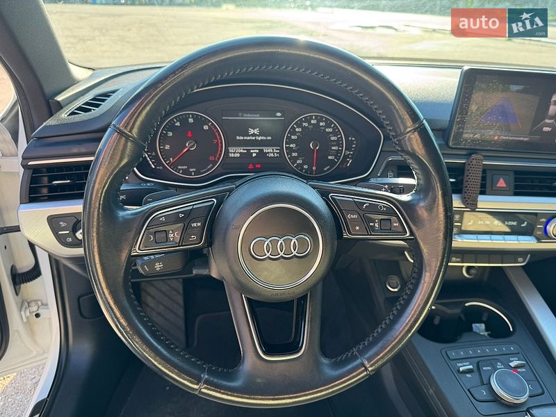 Седан Audi A4 2017 в Киеве