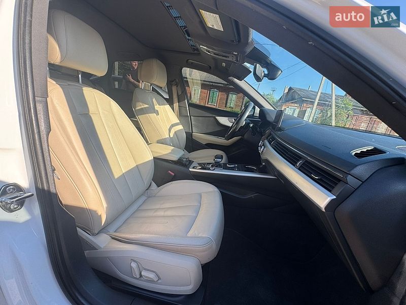 Седан Audi A4 2017 в Киеве