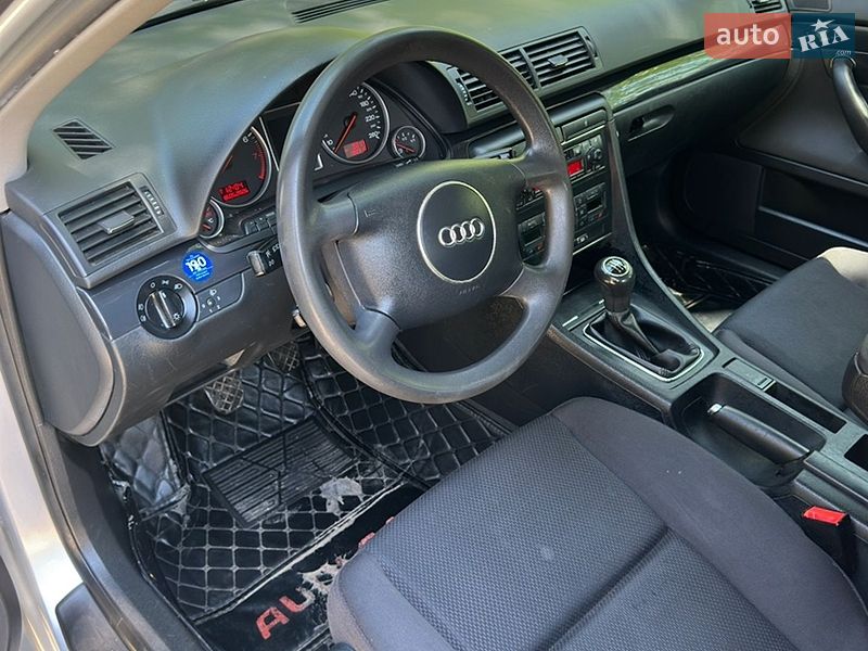 Седан Audi A4 2003 в Збаражі