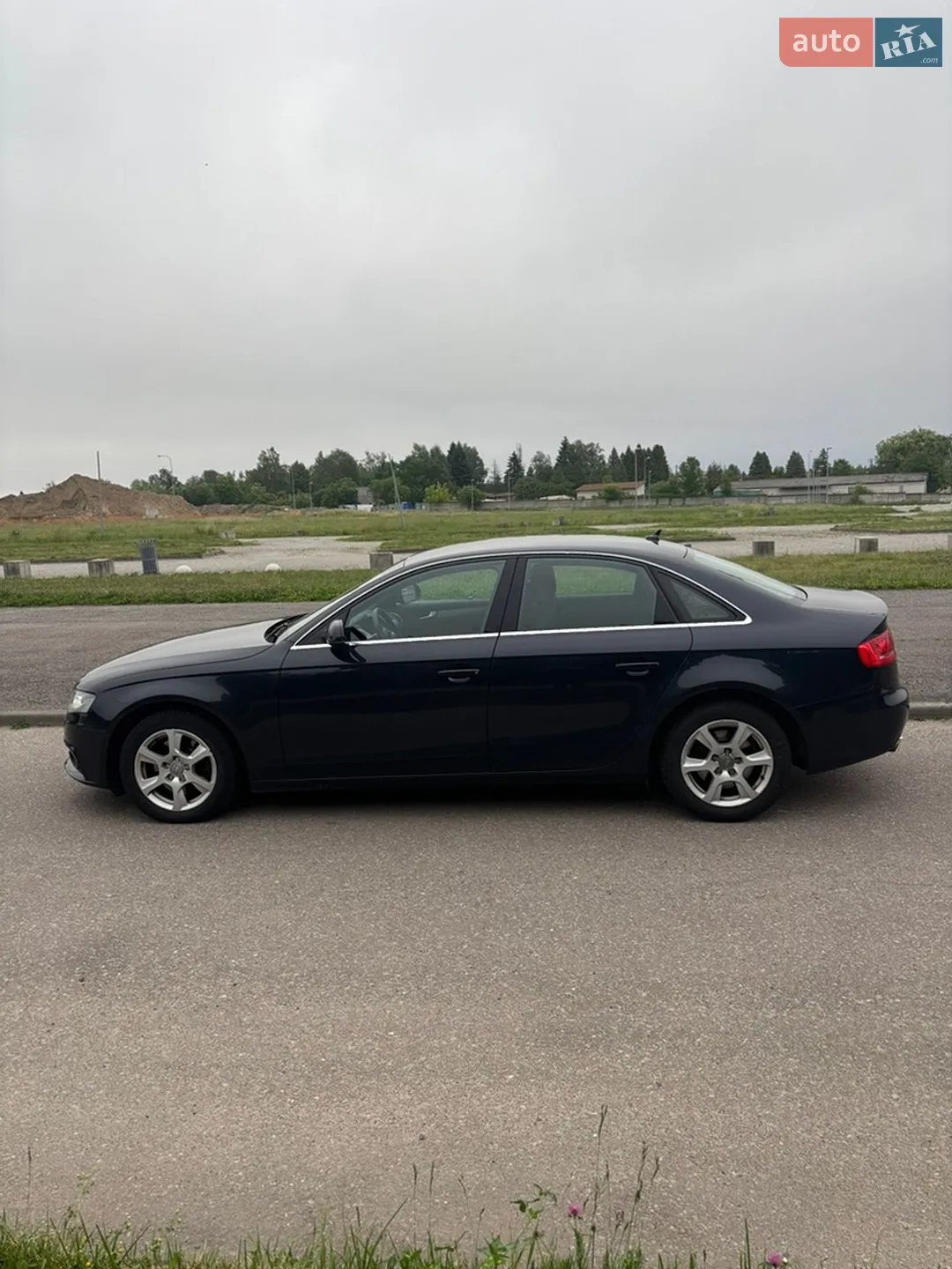 2011 Audi A4 - мініатюра 4