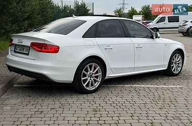 Седан Audi A4 2015 в Ивано-Франковске