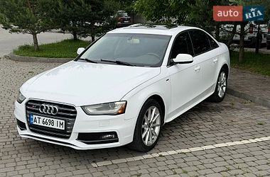 Седан Audi A4 2015 в Ивано-Франковске