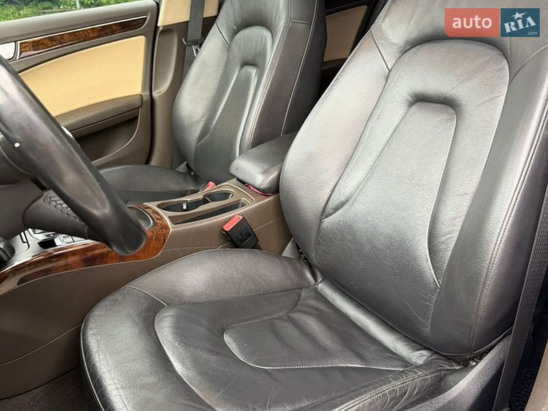 Седан Audi A4 2015 в Ивано-Франковске
