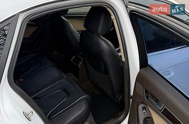 Седан Audi A4 2015 в Ивано-Франковске