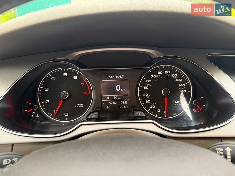 Седан Audi A4 2015 в Ивано-Франковске