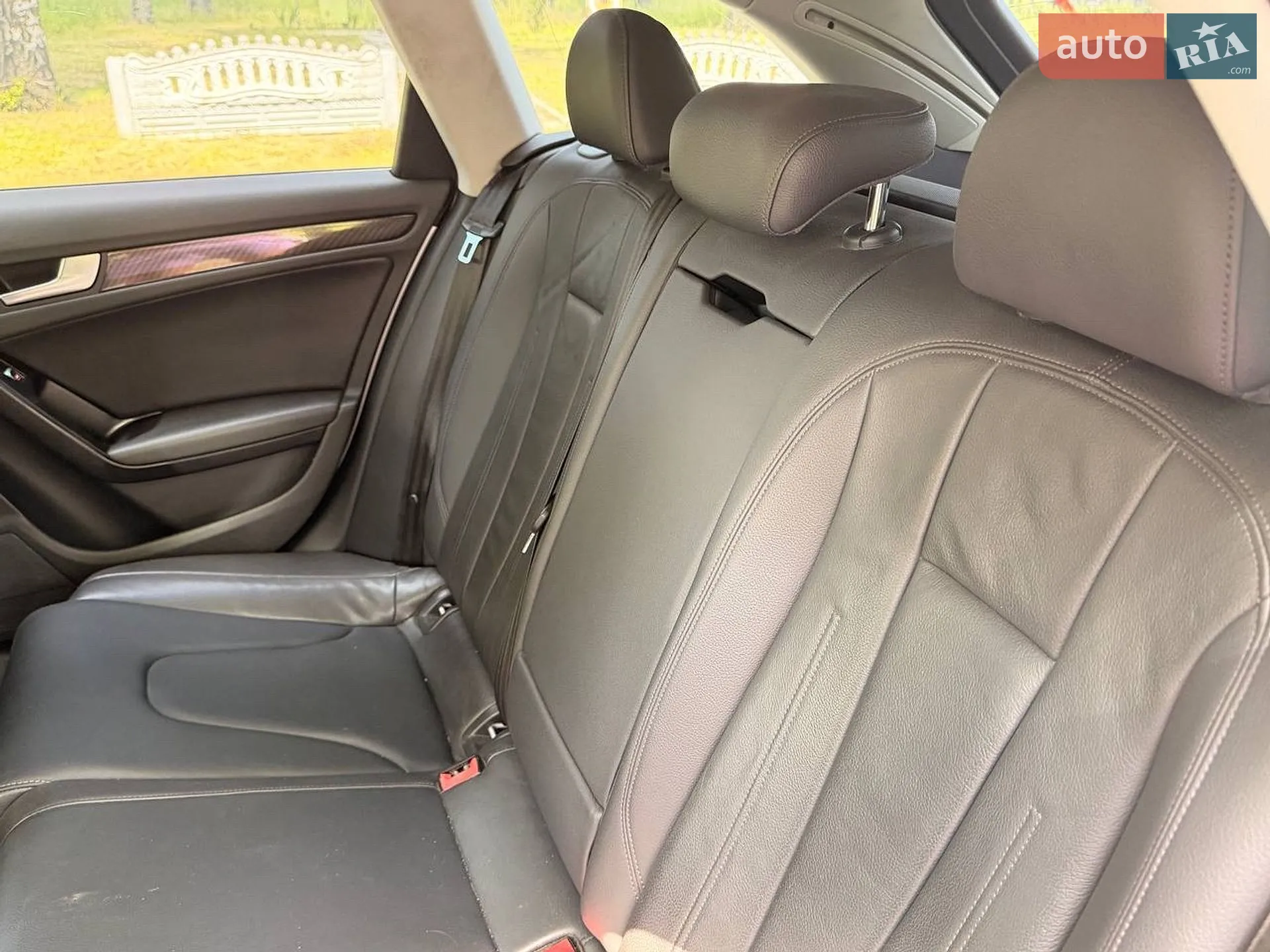 2013 Audi A4 - мініатюра 35