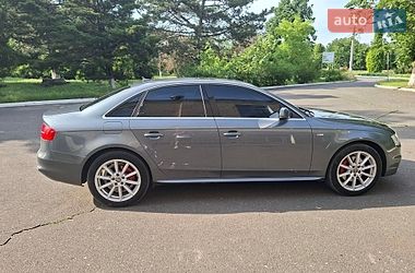 Седан Audi A4 2014 в Одесі