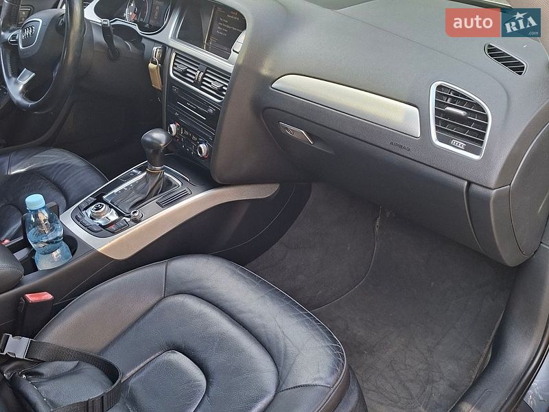 Седан Audi A4 2014 в Одесі