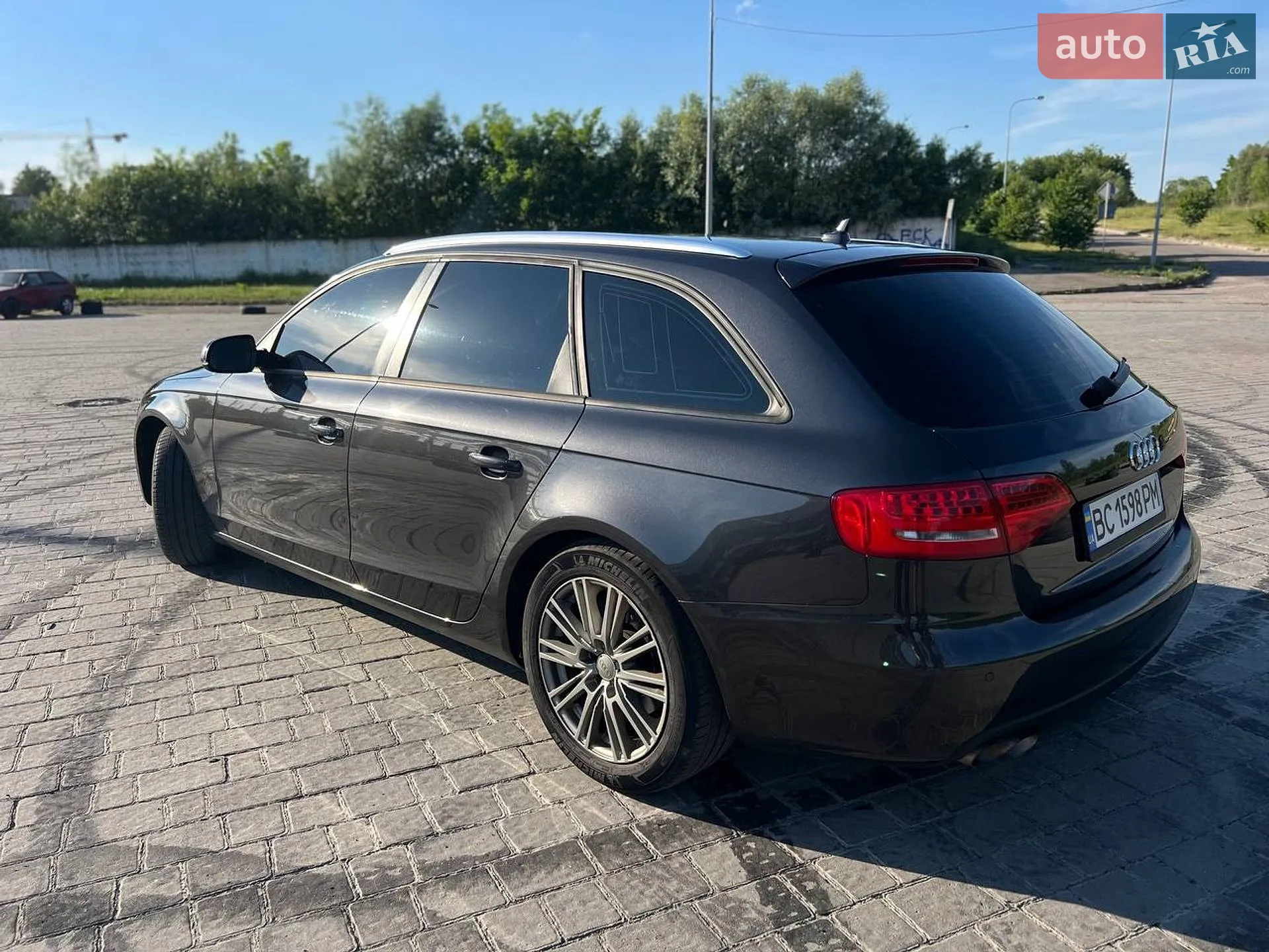 2011 Audi A4 - мініатюра 3