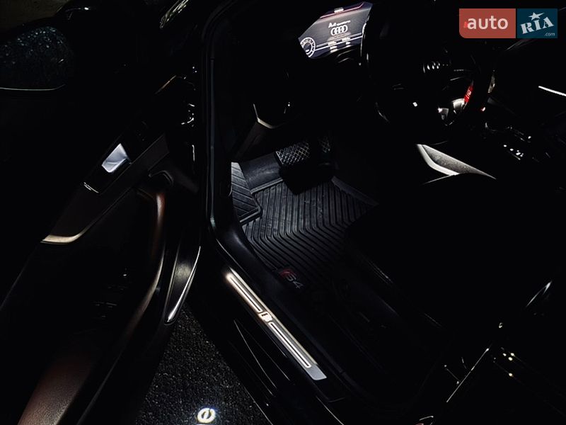 Седан Audi A4 2016 в Одессе