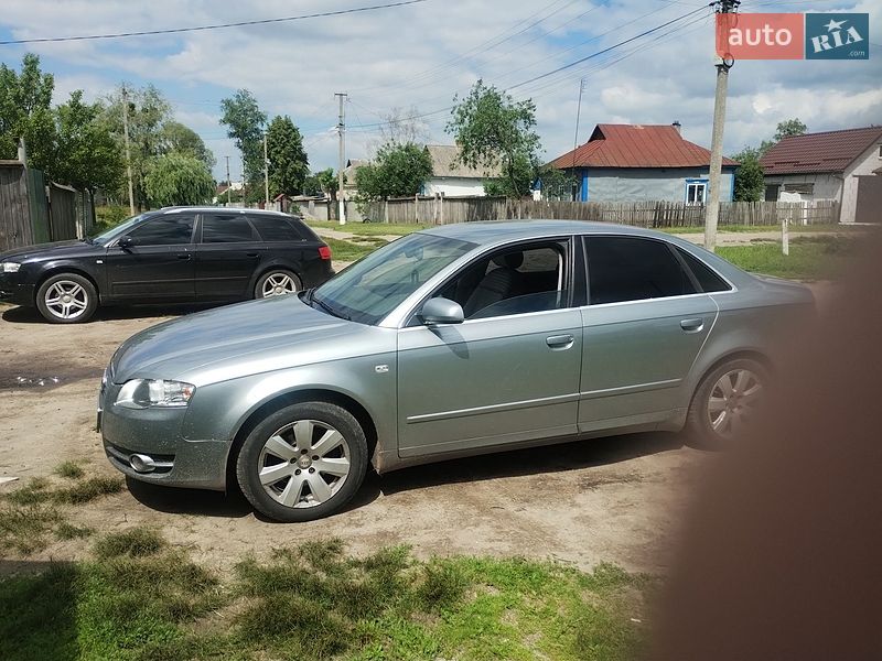 Седан Audi A4 2005 в Лебедине