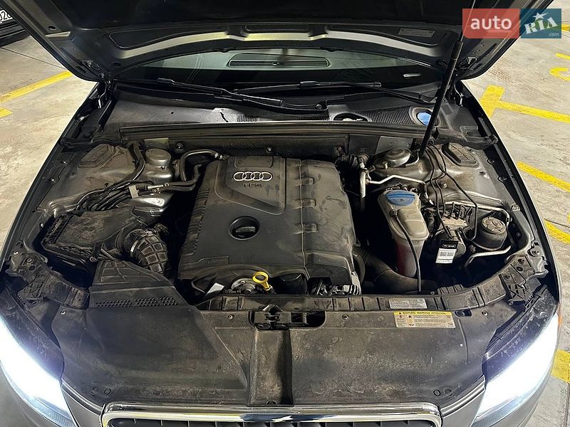 Седан Audi A4 2010 в Кривом Роге