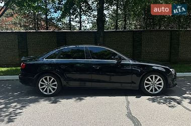 Седан Audi A4 2012 в Дніпрі