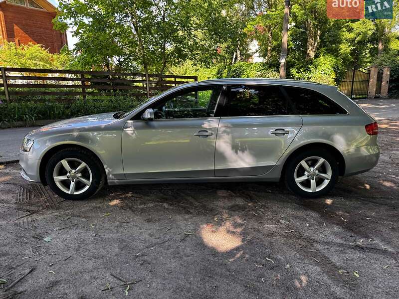 Универсал Audi A4 2014 в Киеве