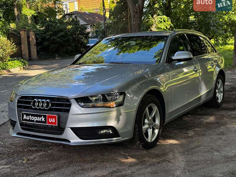 Универсал Audi A4 2014 в Киеве
