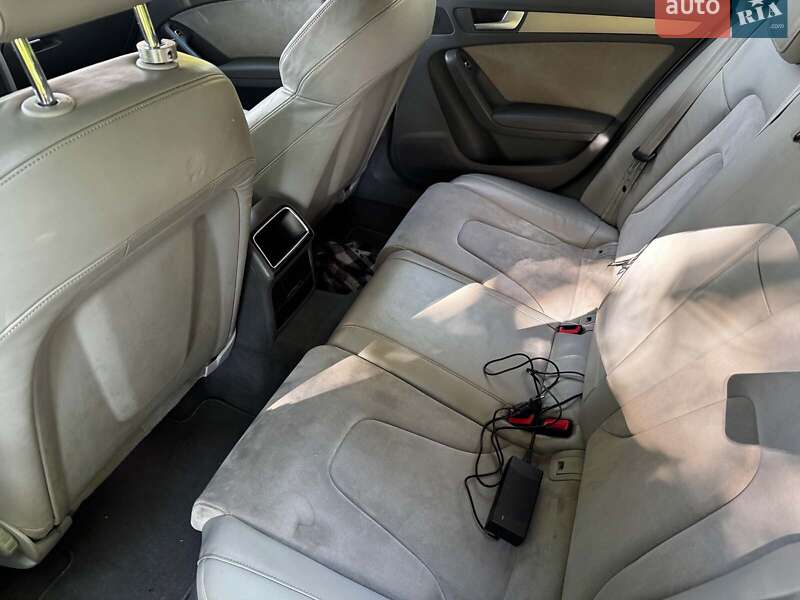 Универсал Audi A4 2014 в Киеве