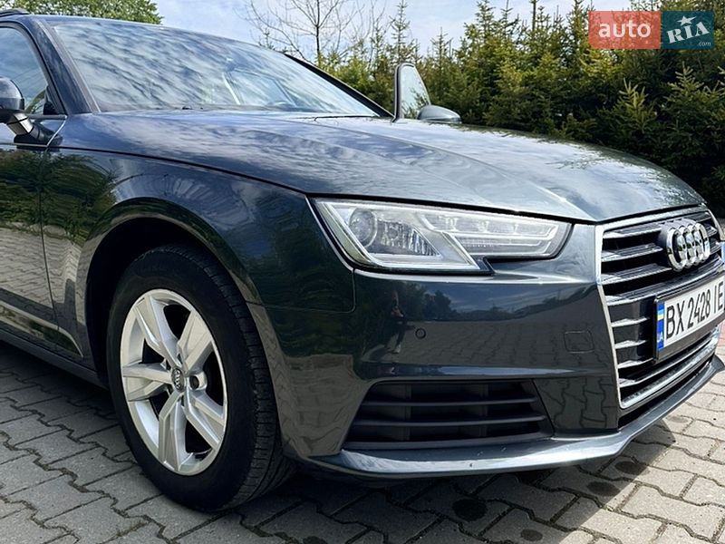 Універсал Audi A4 2017 в Шепетівці
