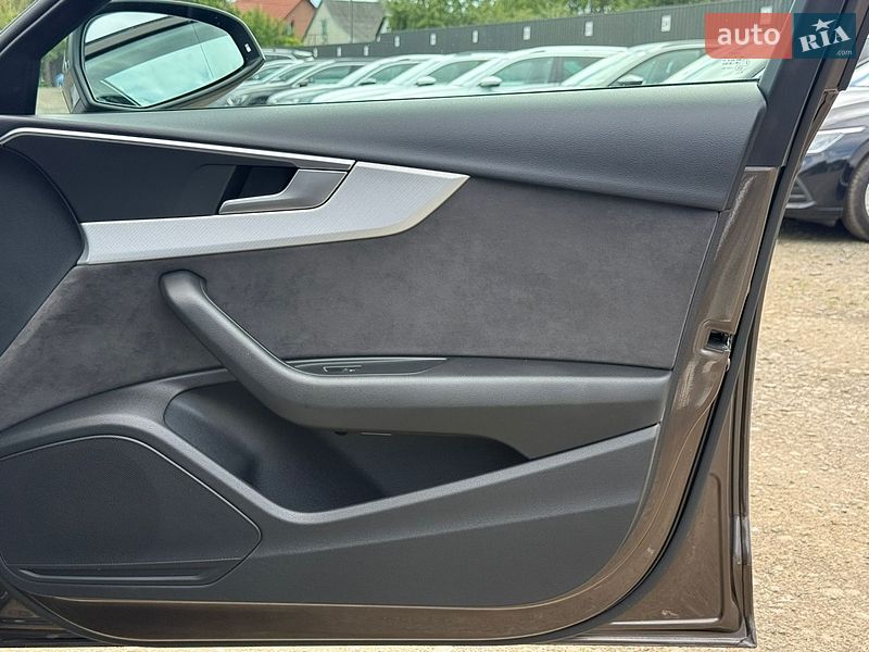 Універсал Audi A4 2019 в Луцьку